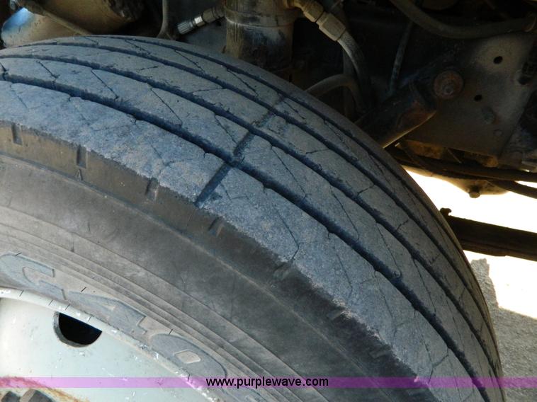 image for item L7299 1987 GMC Brigadier drill rig truck