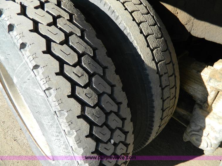 image for item L7299 1987 GMC Brigadier drill rig truck