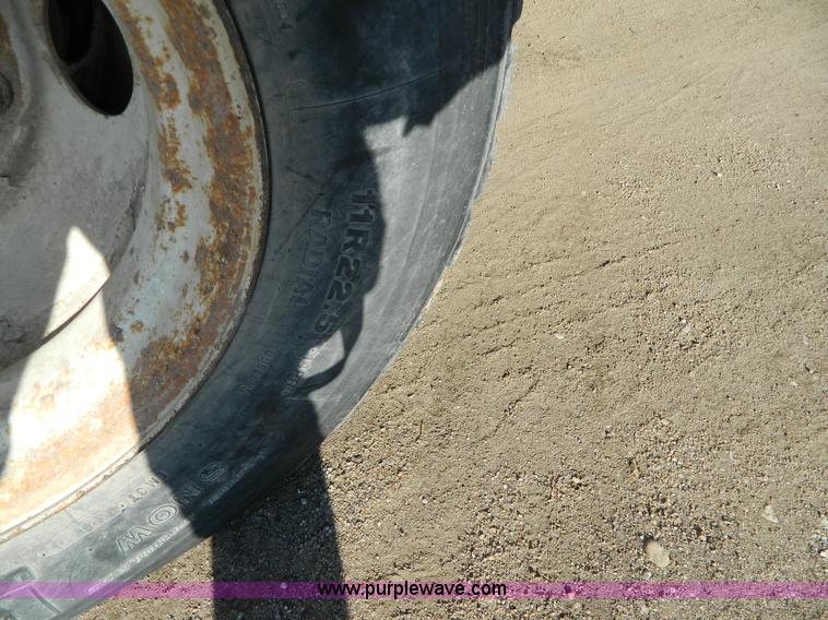 image for item L7299 1987 GMC Brigadier drill rig truck