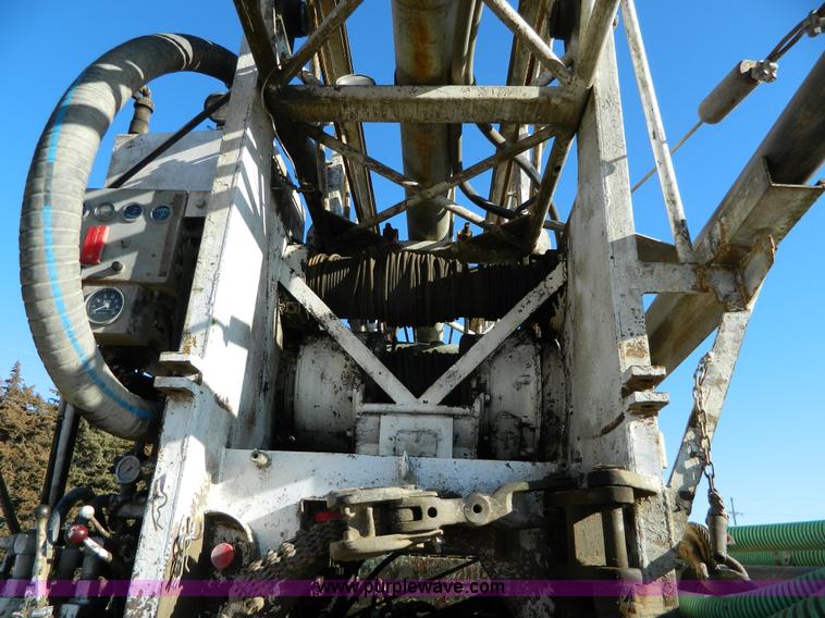 image for item L7299 1987 GMC Brigadier drill rig truck