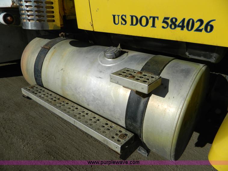 image for item L7299 1987 GMC Brigadier drill rig truck