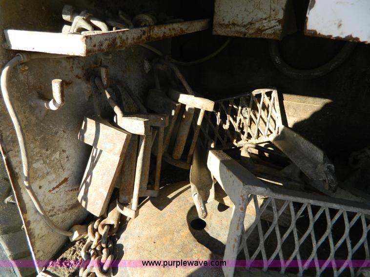 image for item L7299 1987 GMC Brigadier drill rig truck