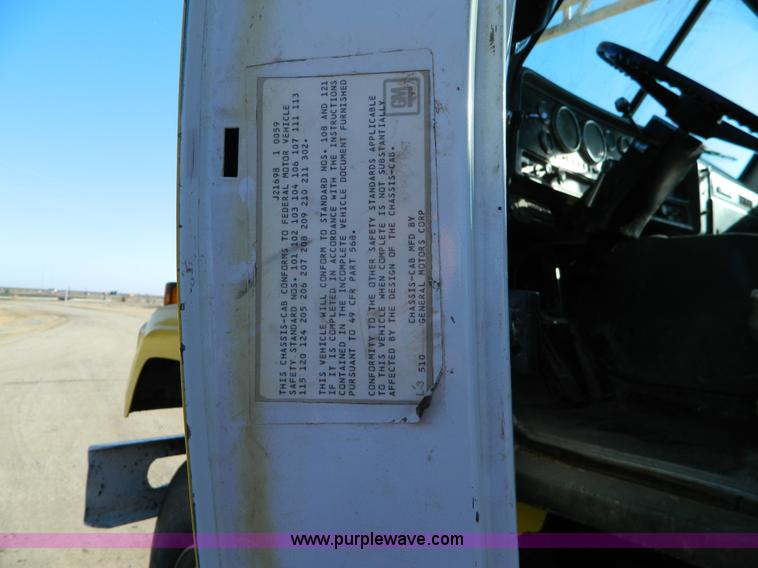 image for item L7299 1987 GMC Brigadier drill rig truck