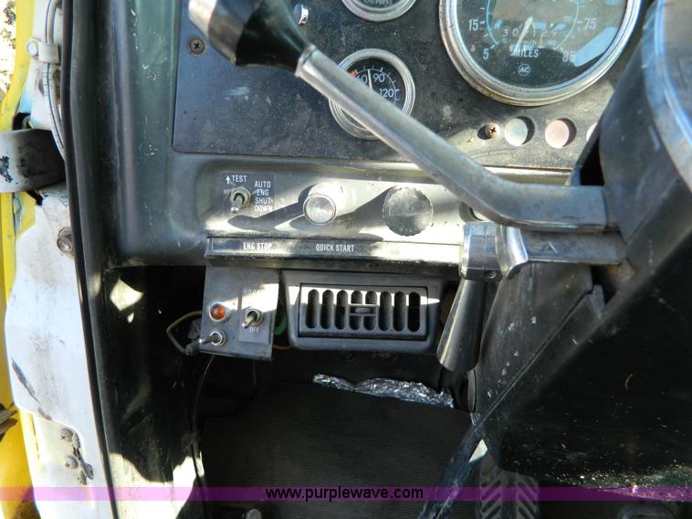 image for item L7299 1987 GMC Brigadier drill rig truck