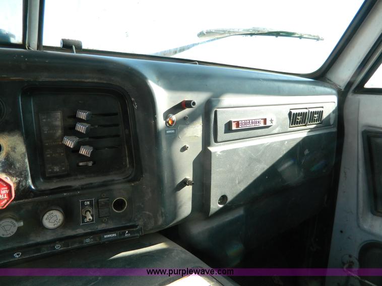 image for item L7299 1987 GMC Brigadier drill rig truck