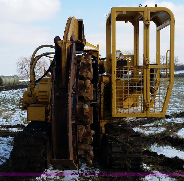 image for item N9339 2000 Vermeer T655 DT trencher