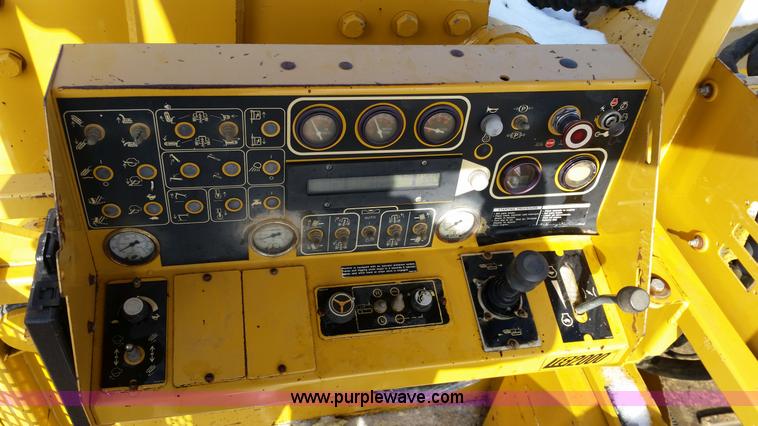 image for item N9339 2000 Vermeer T655 DT trencher