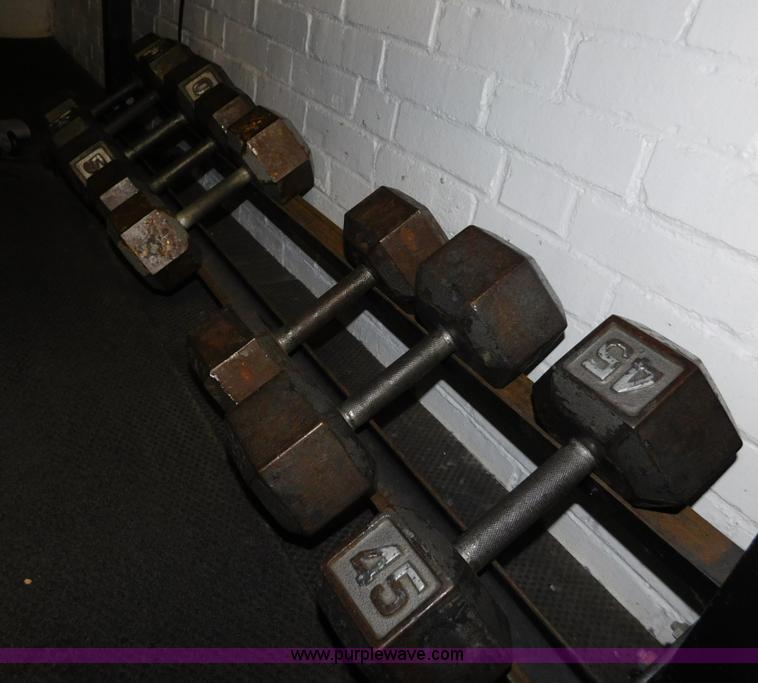 image for item AW9286 Assorted sporting goods