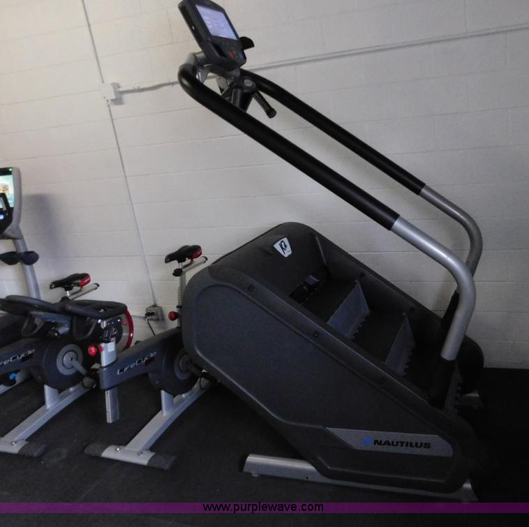 image for item AW9286 Assorted sporting goods