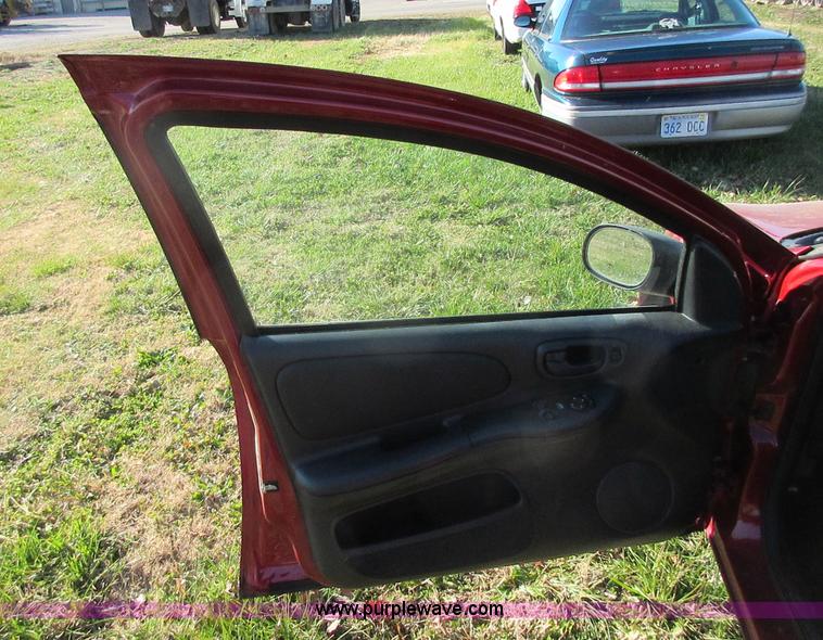 image for item BB9024 2005 Dodge Neon SXT