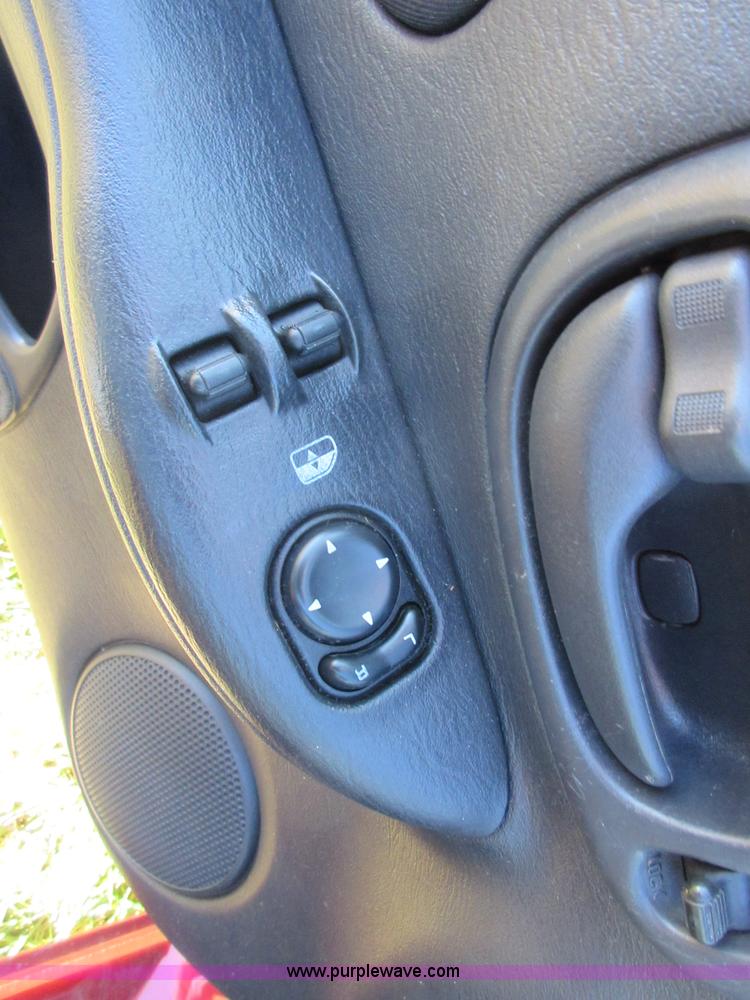 image for item BB9024 2005 Dodge Neon SXT