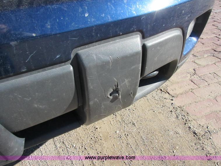 image for item BL9749 2004 Chevrolet TrailBlazer SUV