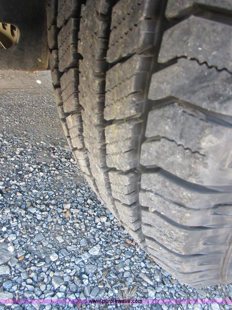 image for item BL9749 2004 Chevrolet TrailBlazer SUV