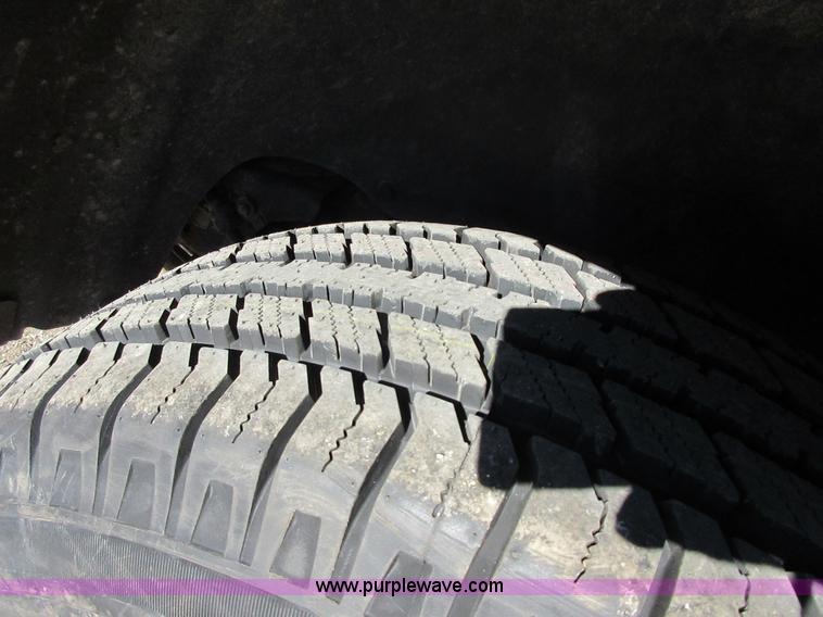 image for item BL9749 2004 Chevrolet TrailBlazer SUV