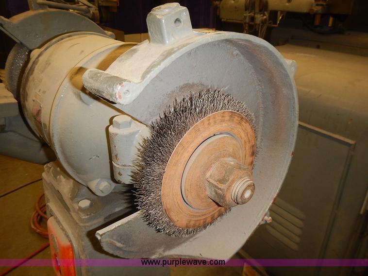 image for item BN9047 Queen City 4F high duty grinder