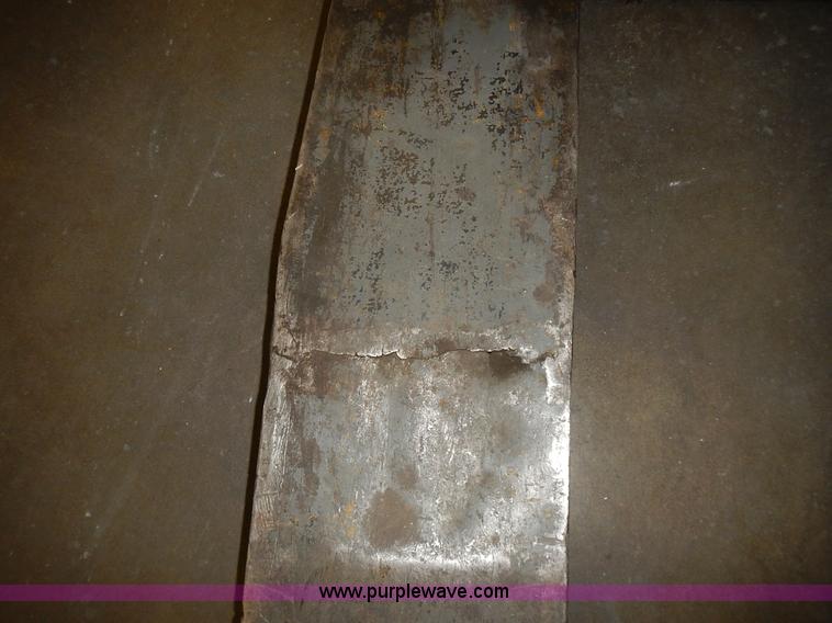 image for item BN9050 Yale pallet jack