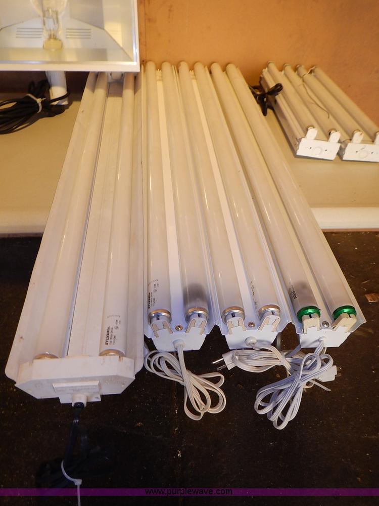 image for item BN9055 Assorted lights and power supplies