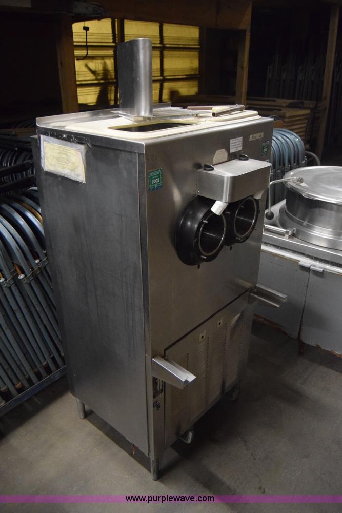 image for item BX9516 Sweden ice cream machine