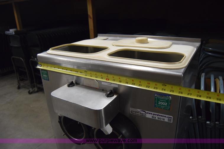 image for item BX9516 Sweden ice cream machine