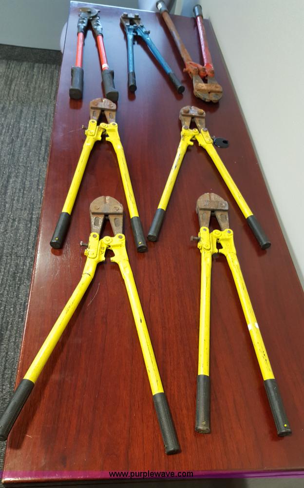 image for item E1502 (7) assorted bolt cutters