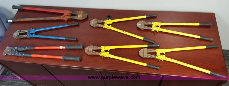 image for item E1502 (7) assorted bolt cutters