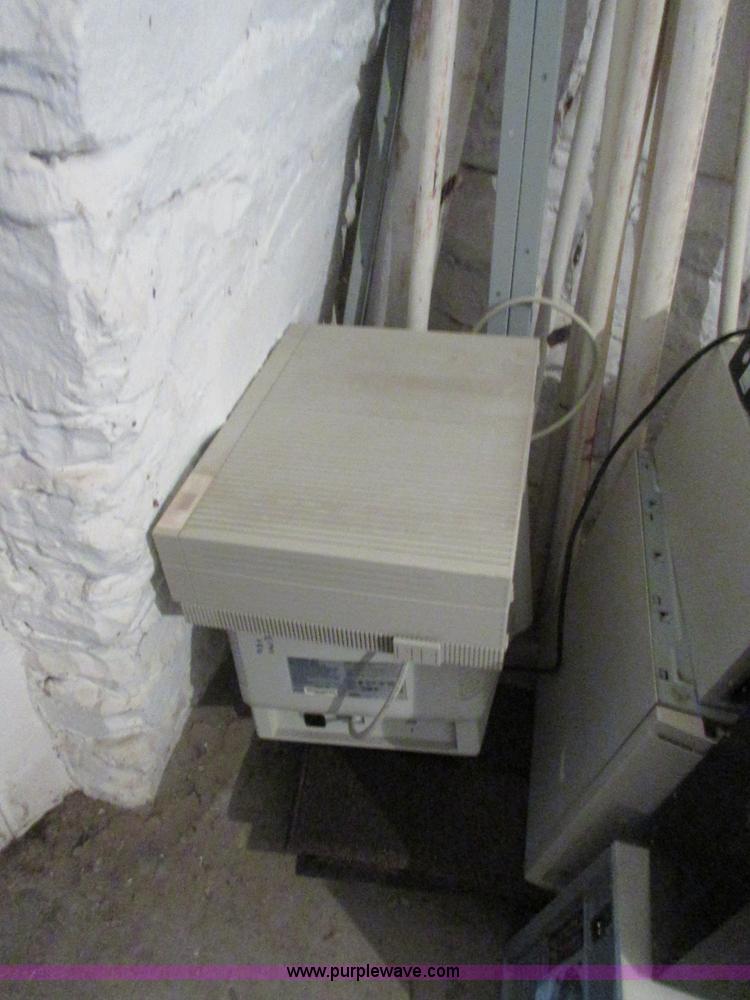 image for item I1811 Assorted items