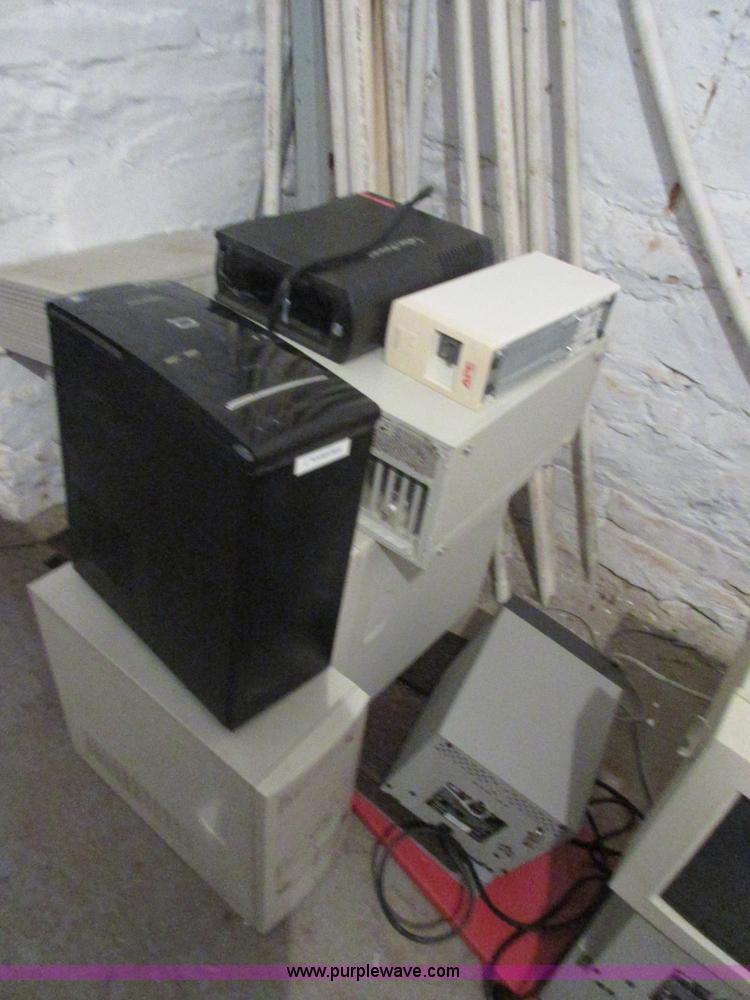 image for item I1811 Assorted items