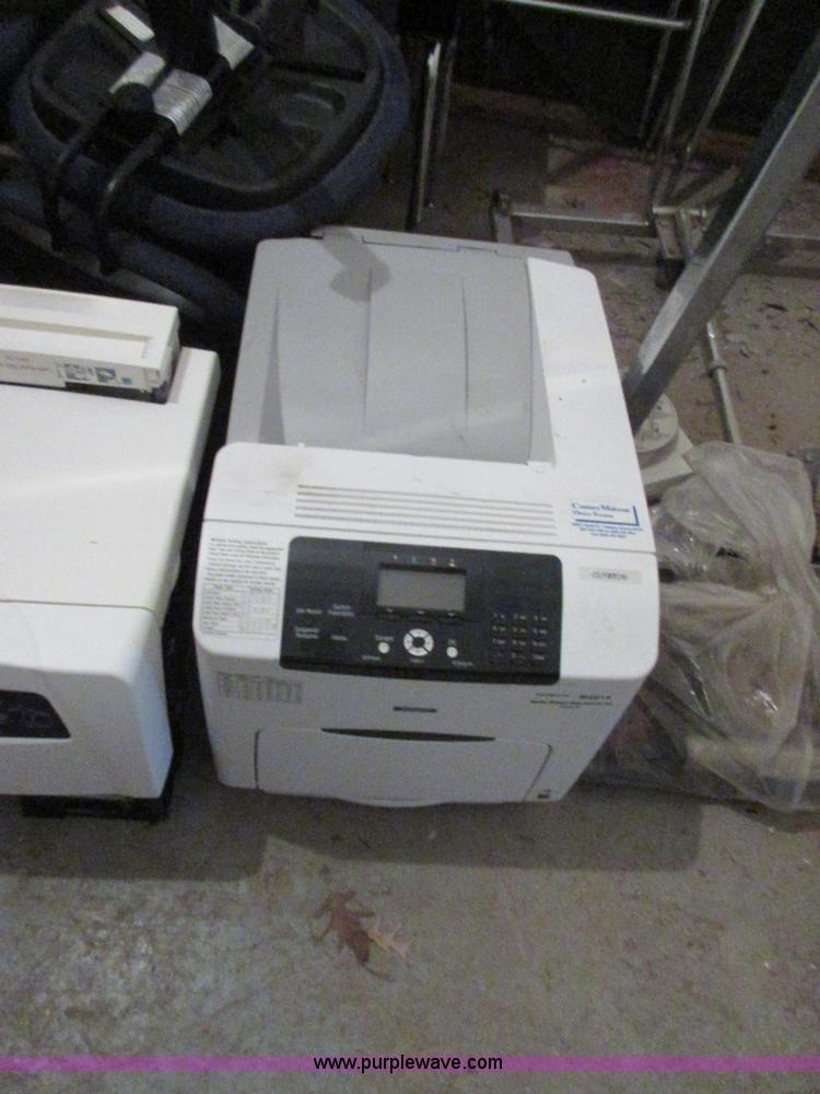 image for item I1811 Assorted items