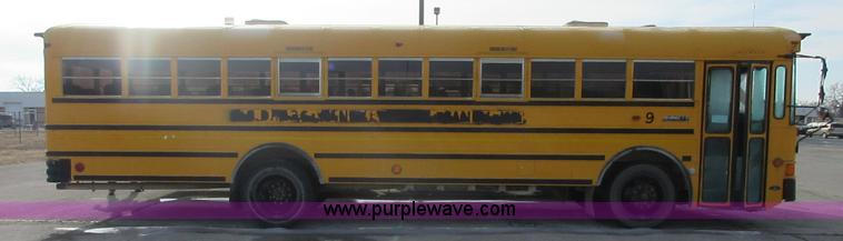 image for item I1812 2000 International Genesis school bus