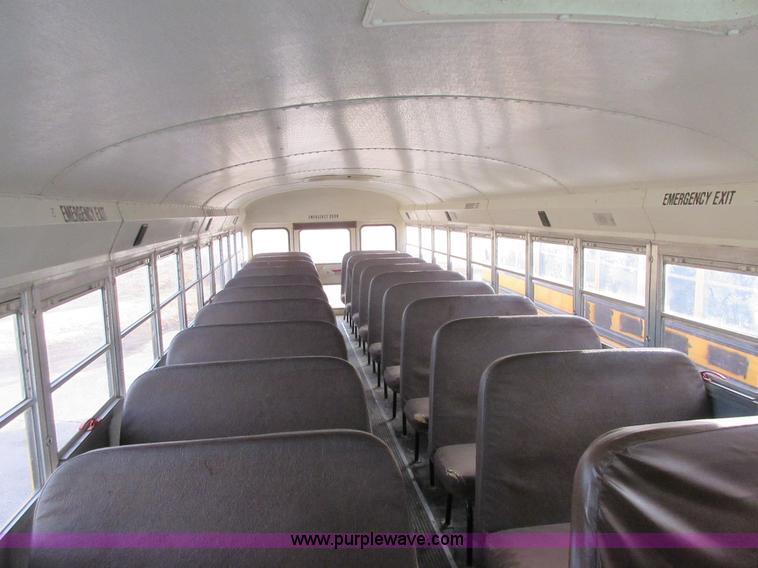 image for item I1812 2000 International Genesis school bus