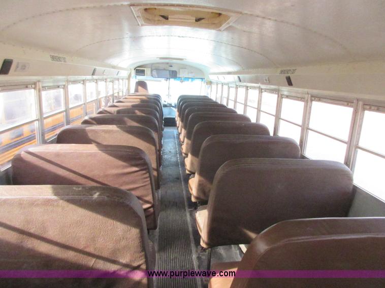 image for item I1812 2000 International Genesis school bus