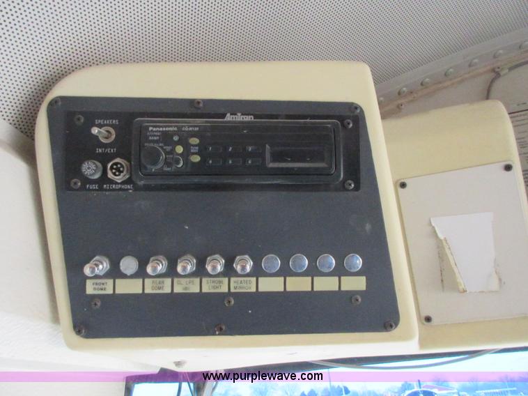 image for item I1812 2000 International Genesis school bus