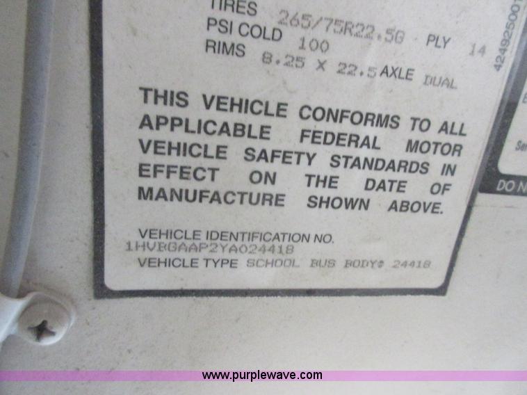 image for item I1812 2000 International Genesis school bus