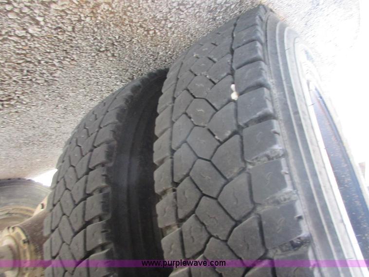 image for item I1813 2001 Blue Bird TC2000 school bus