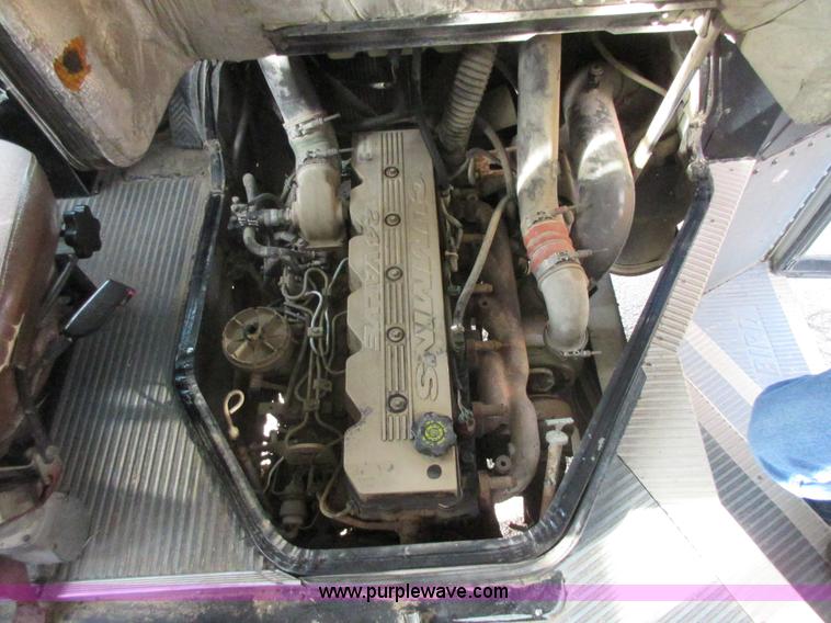 image for item I1813 2001 Blue Bird TC2000 school bus