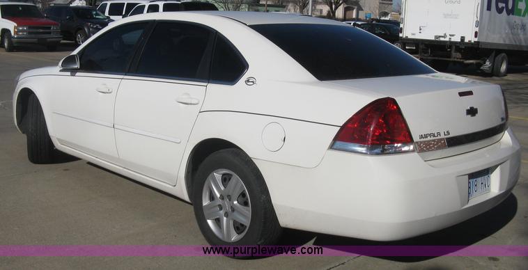 image for item J2963 2007 Chevrolet Impala LS