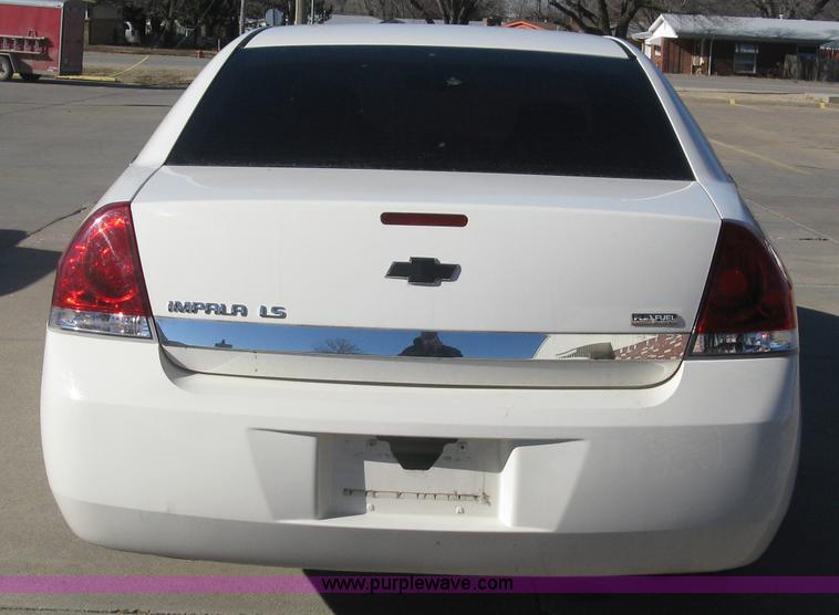 image for item J2963 2007 Chevrolet Impala LS