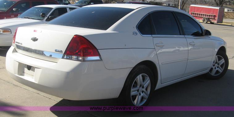 image for item J2963 2007 Chevrolet Impala LS