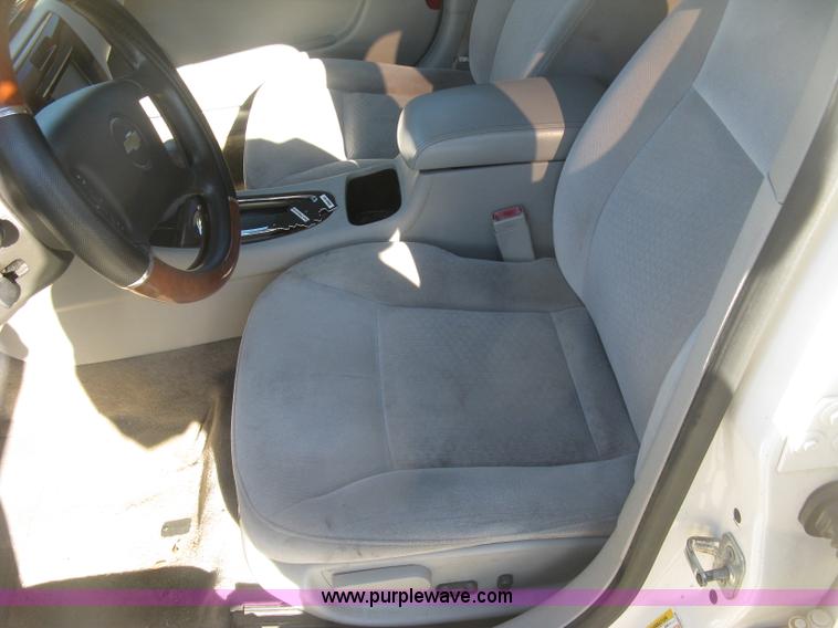 image for item J2963 2007 Chevrolet Impala LS