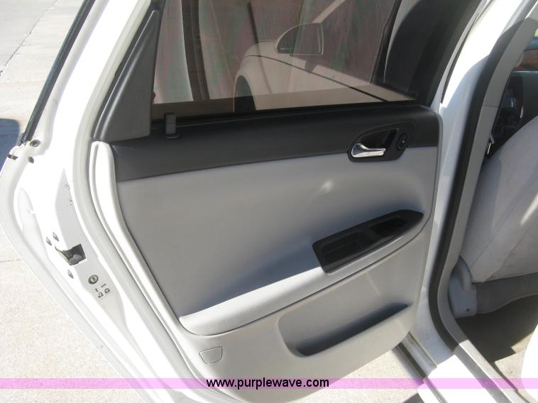 image for item J2963 2007 Chevrolet Impala LS