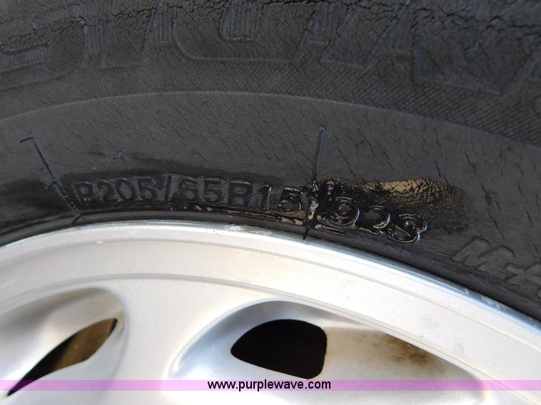 image for item J6829 1995 Ford Taurus GL