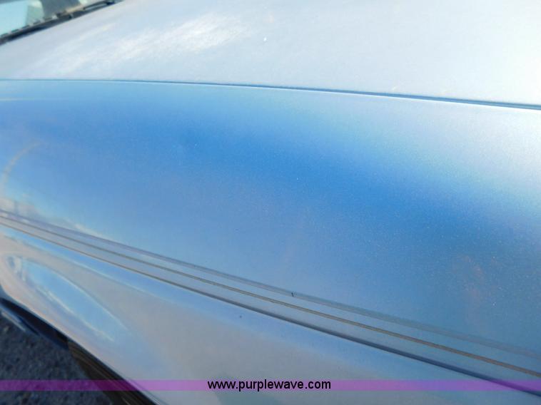 image for item J6829 1995 Ford Taurus GL