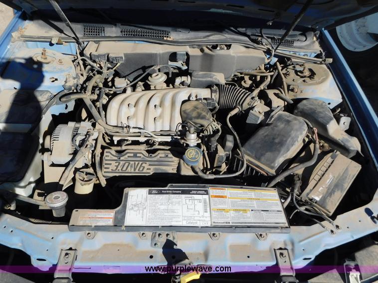 image for item J6829 1995 Ford Taurus GL