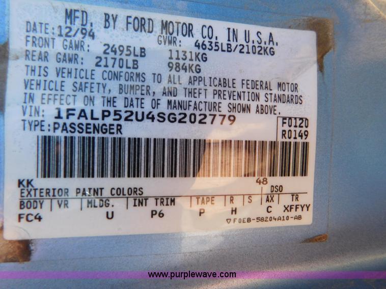 image for item J6829 1995 Ford Taurus GL