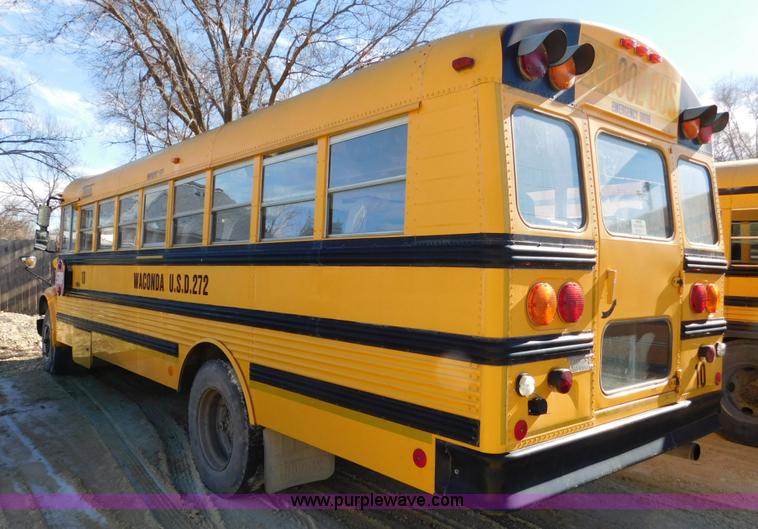 image for item J7413 1997 International 3800 school bus