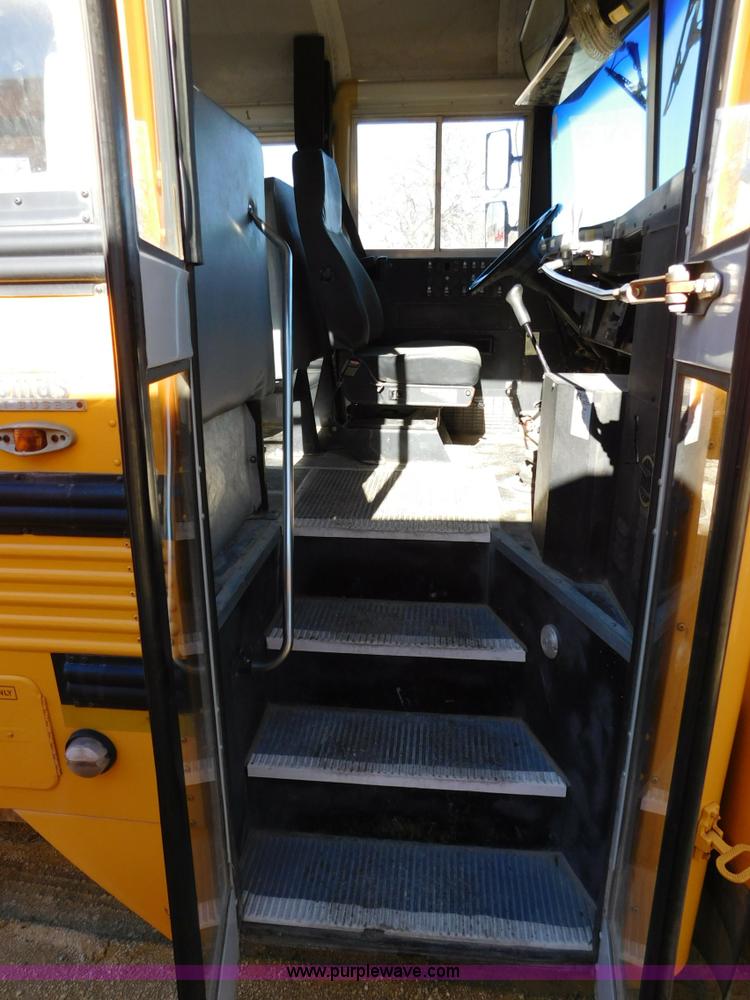 image for item J7413 1997 International 3800 school bus