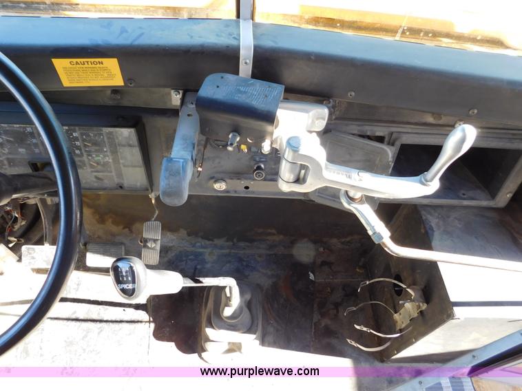 image for item J7413 1997 International 3800 school bus