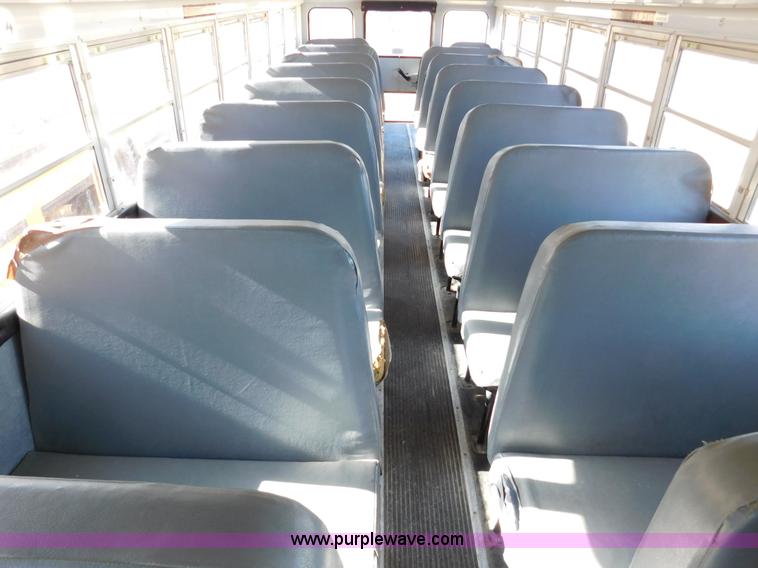 image for item J7413 1997 International 3800 school bus