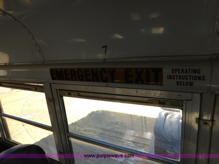 image for item J7413 1997 International 3800 school bus