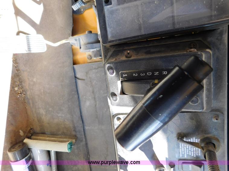 image for item J7414 1998 International 3800 school bus